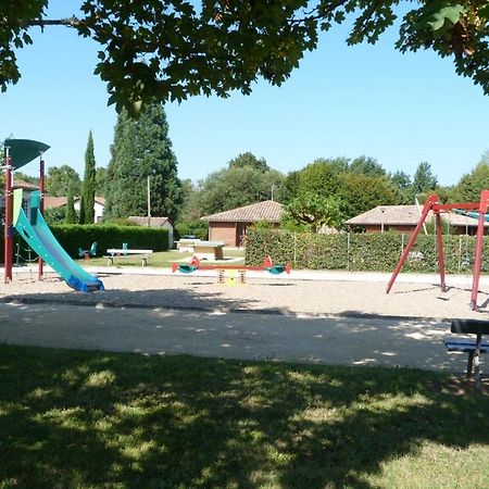 Gites De La Garenne Nérac Exteriör bild