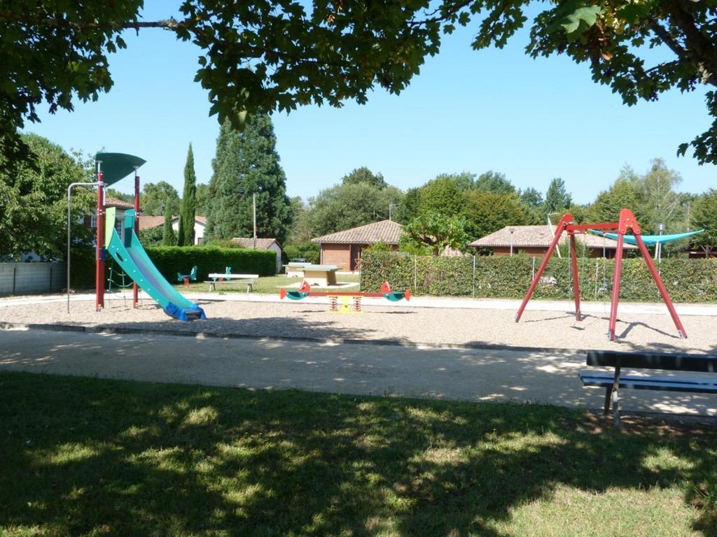 Gites De La Garenne Nérac Exteriör bild